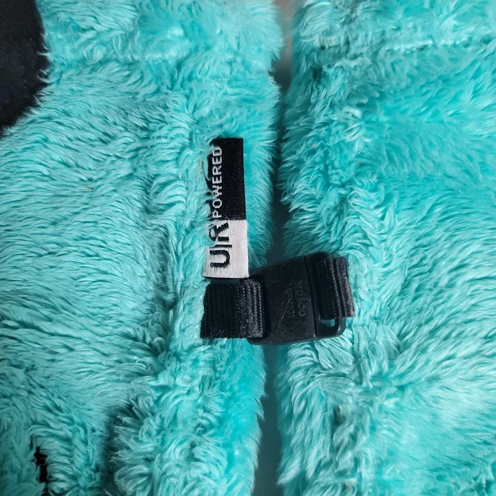 The North Face Gloves Girls Medium Teal‎ Fuzzy UR Powered Touchscreen Winter